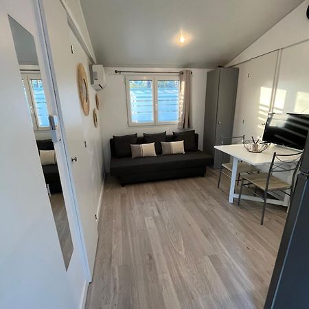 Mobil-Home Camping Oasis Roquebrune-sur-Argens Exterior photo